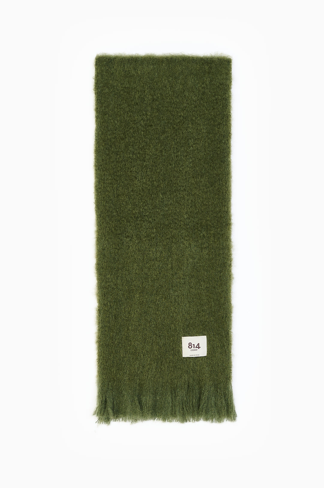 Green mohair-blend scarf with a brushed texture, fringed edge and a white 814 patch
