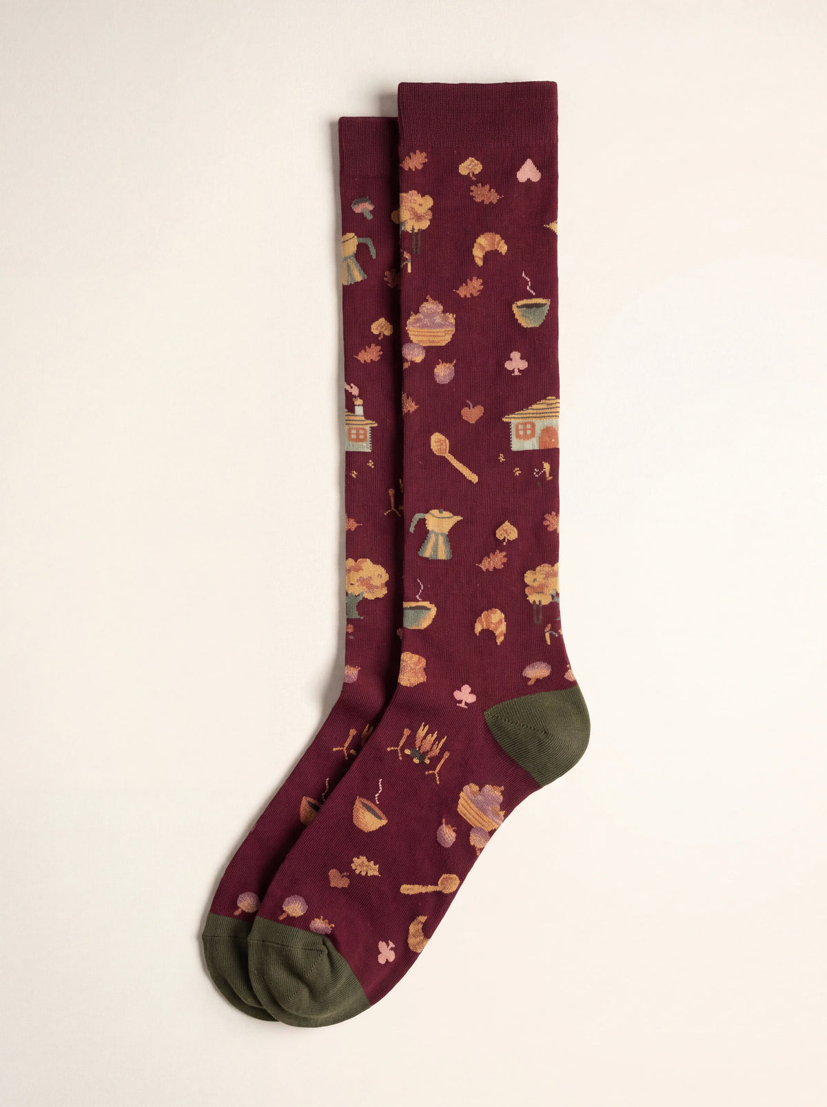 Burgundy cotton-blend knee-high socks with an illustrated pattern and contrasting green heels and toes
